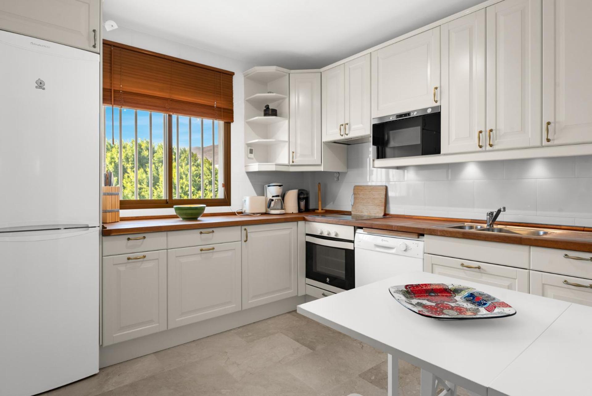 Lovely Penthouse Near Estepona Marina By Costarentals - Ref M15 מראה חיצוני תמונה