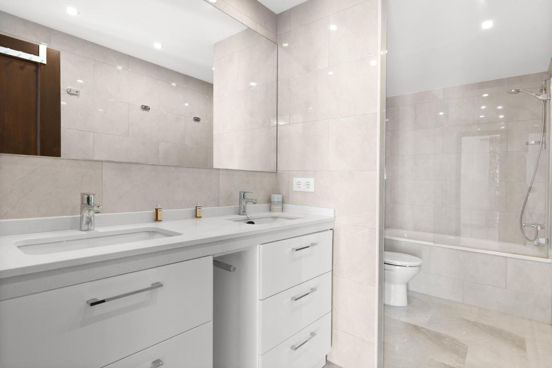 Lovely Penthouse Near Estepona Marina By Costarentals - Ref M15 מראה חיצוני תמונה